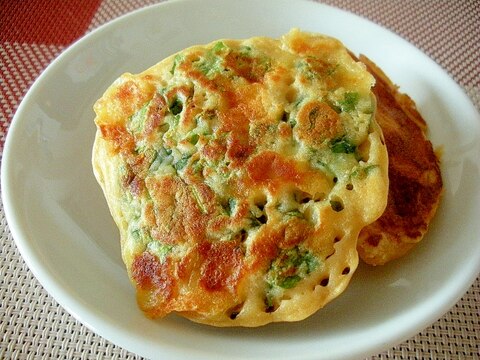 春菊と塩糀エノキの大豆粉パンケーキ♪